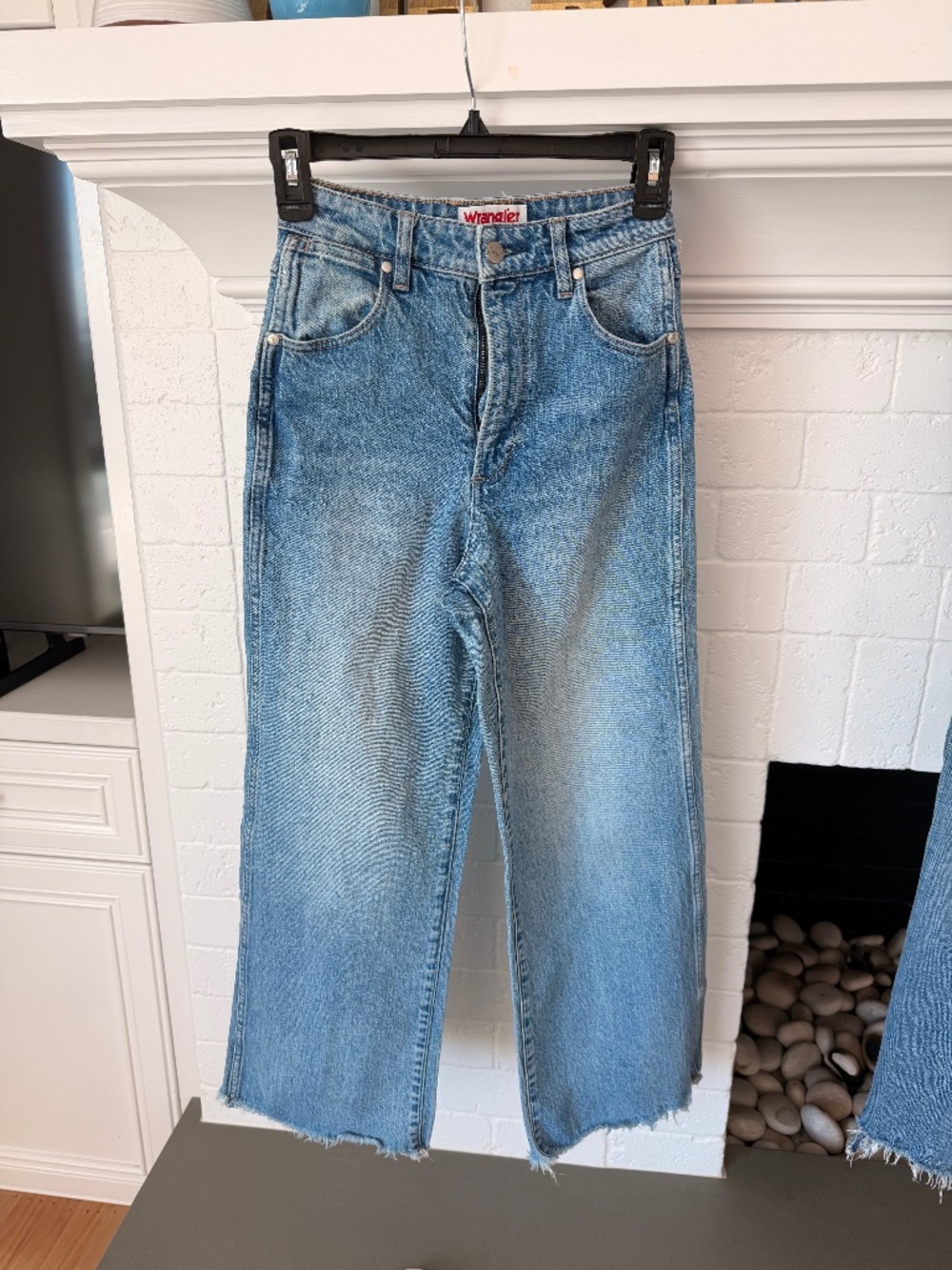 NWOT Wrangler for Urban Outfitters Hi Bells jeans. Size 24